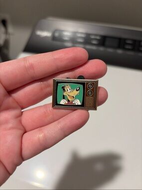 Disney Pin 2025 Magical Mystery Series 31 Afternoon TV Shows Goof Troop #176186